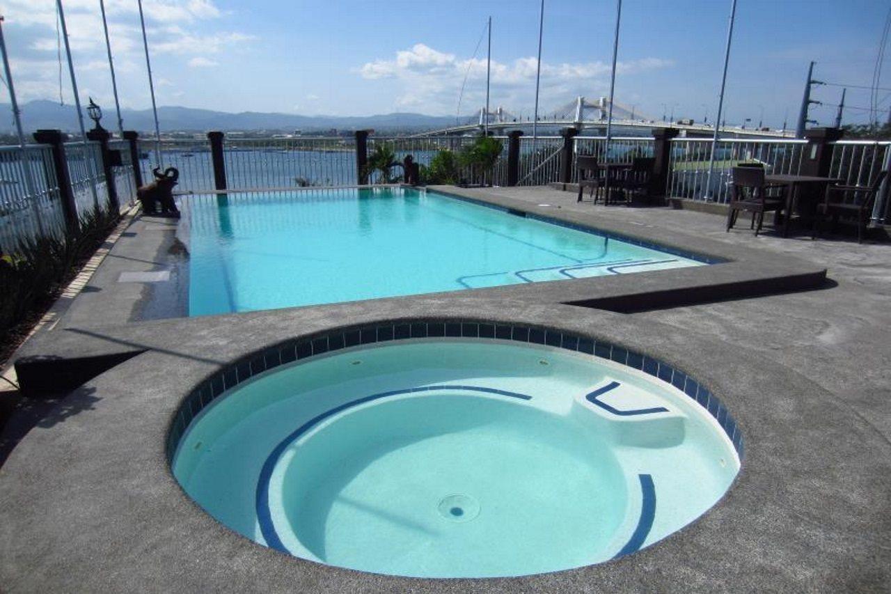 Hotel Cesario Lapu-Lapu City Exteriör bild
