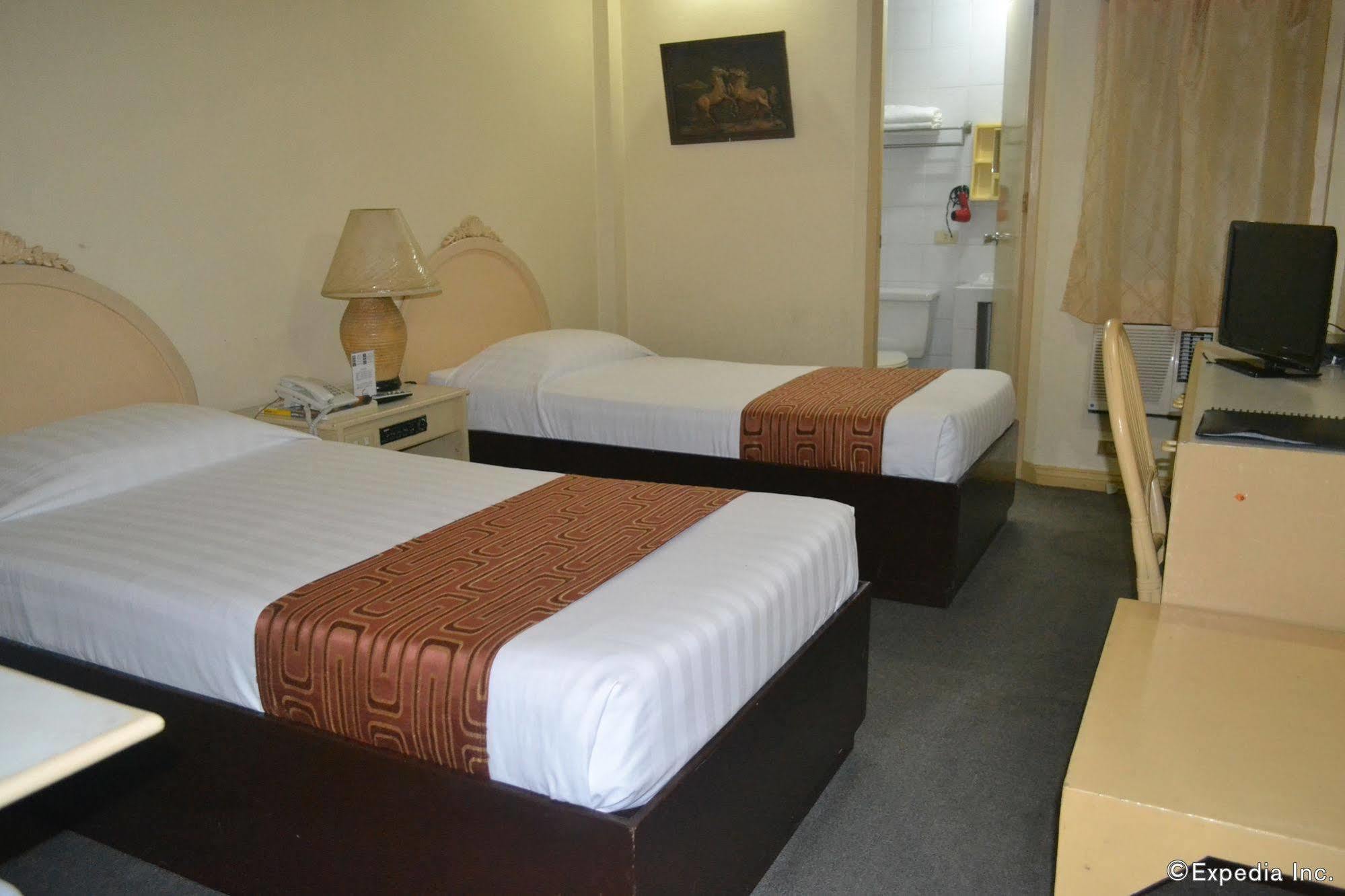 Hotel Cesario Lapu-Lapu City Exteriör bild