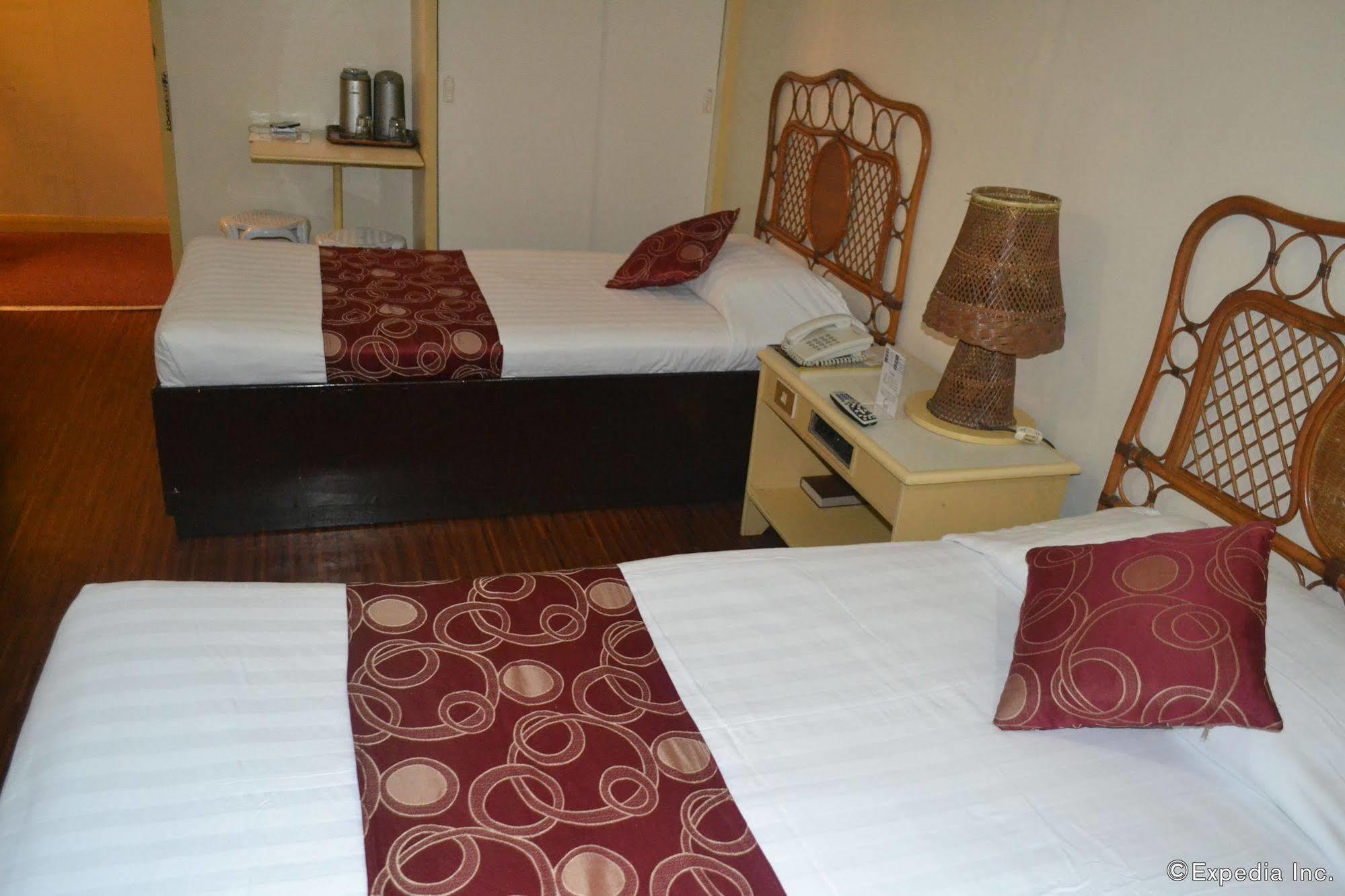 Hotel Cesario Lapu-Lapu City Exteriör bild