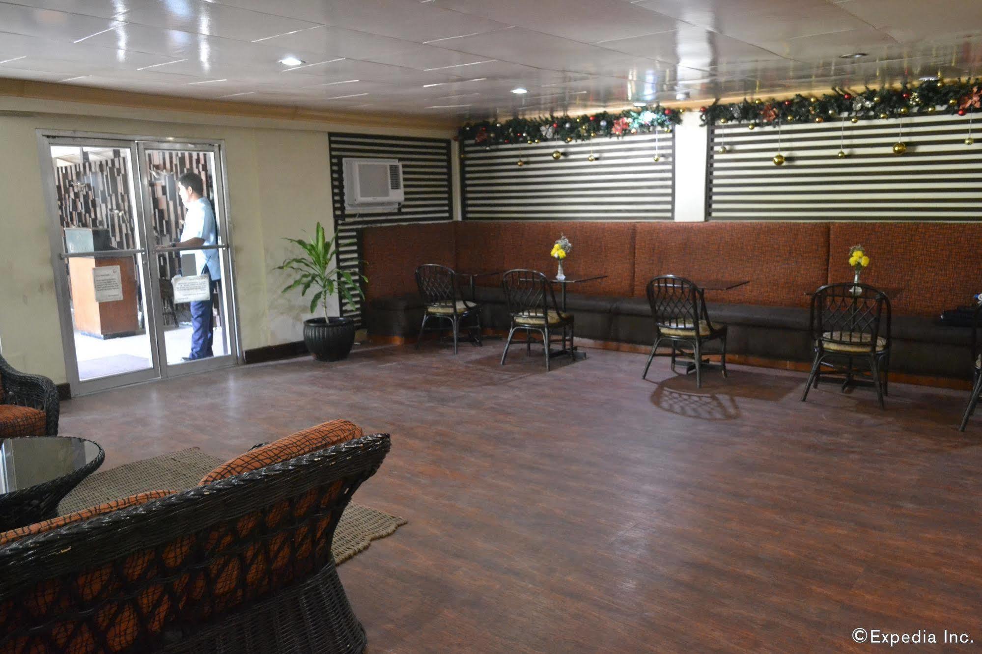 Hotel Cesario Lapu-Lapu City Exteriör bild
