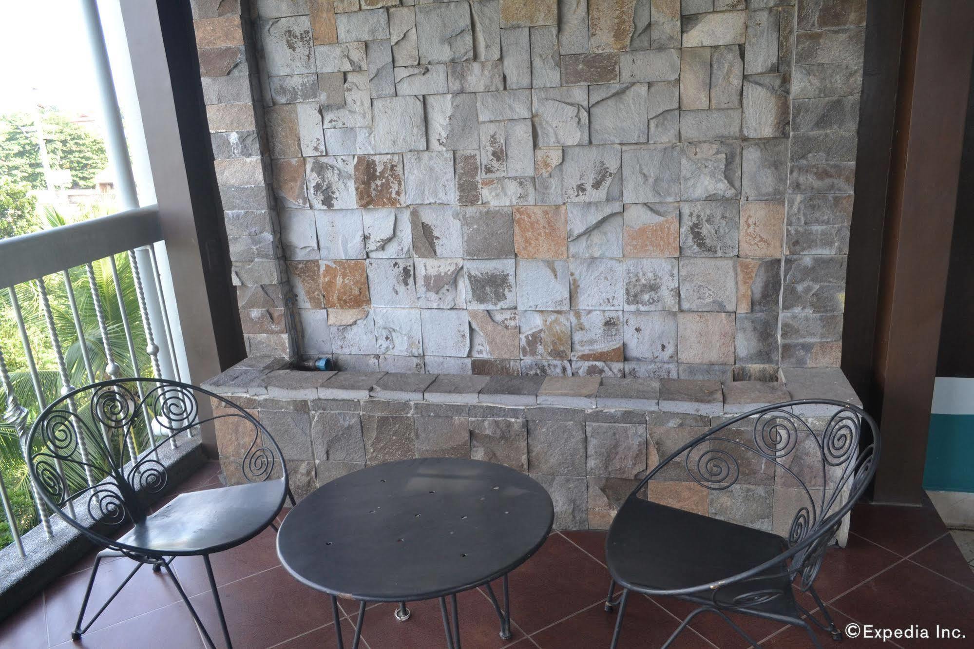 Hotel Cesario Lapu-Lapu City Exteriör bild