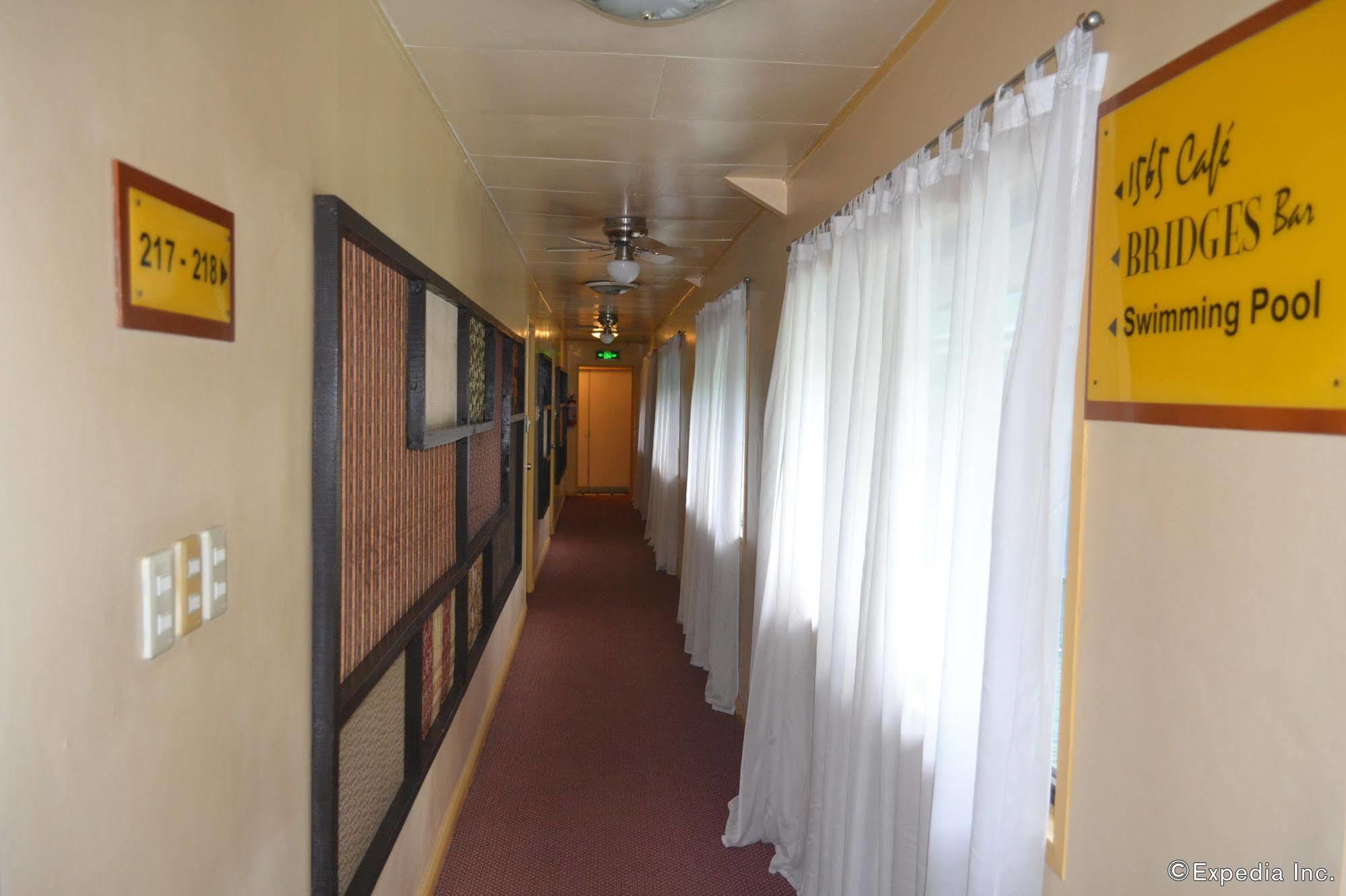 Hotel Cesario Lapu-Lapu City Exteriör bild
